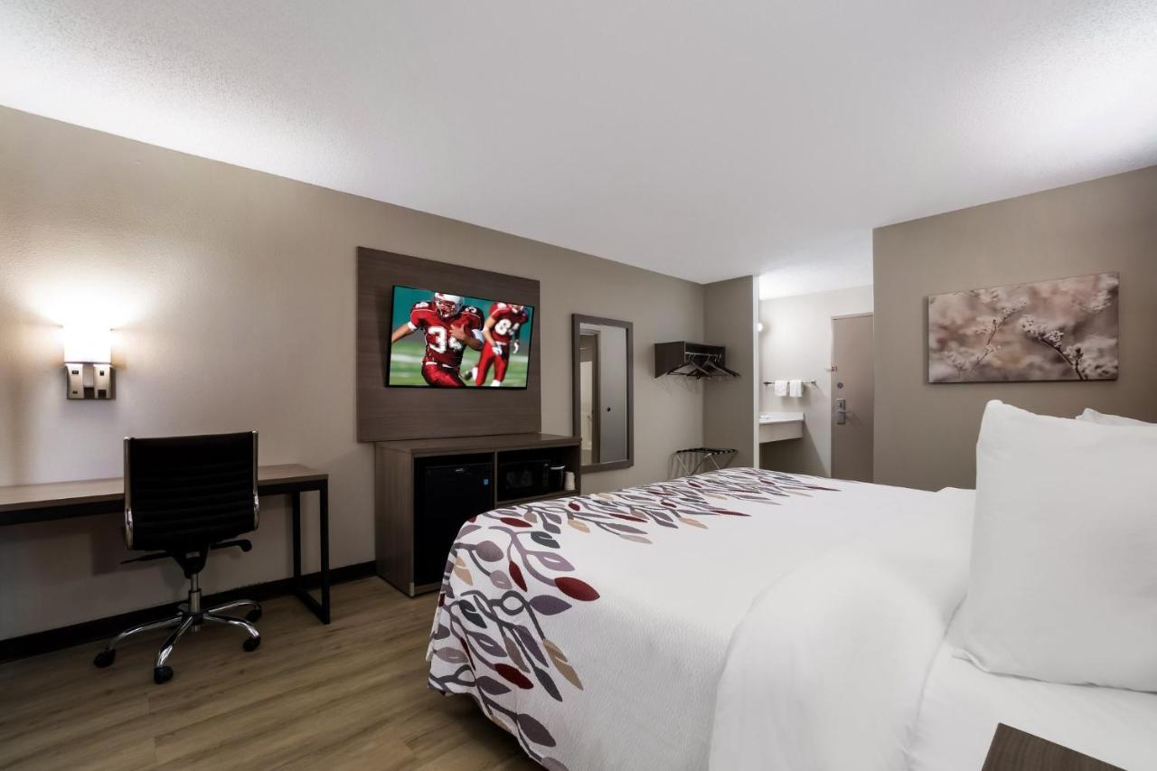 Super 8 By Wyndham Marston Motel Luaran gambar