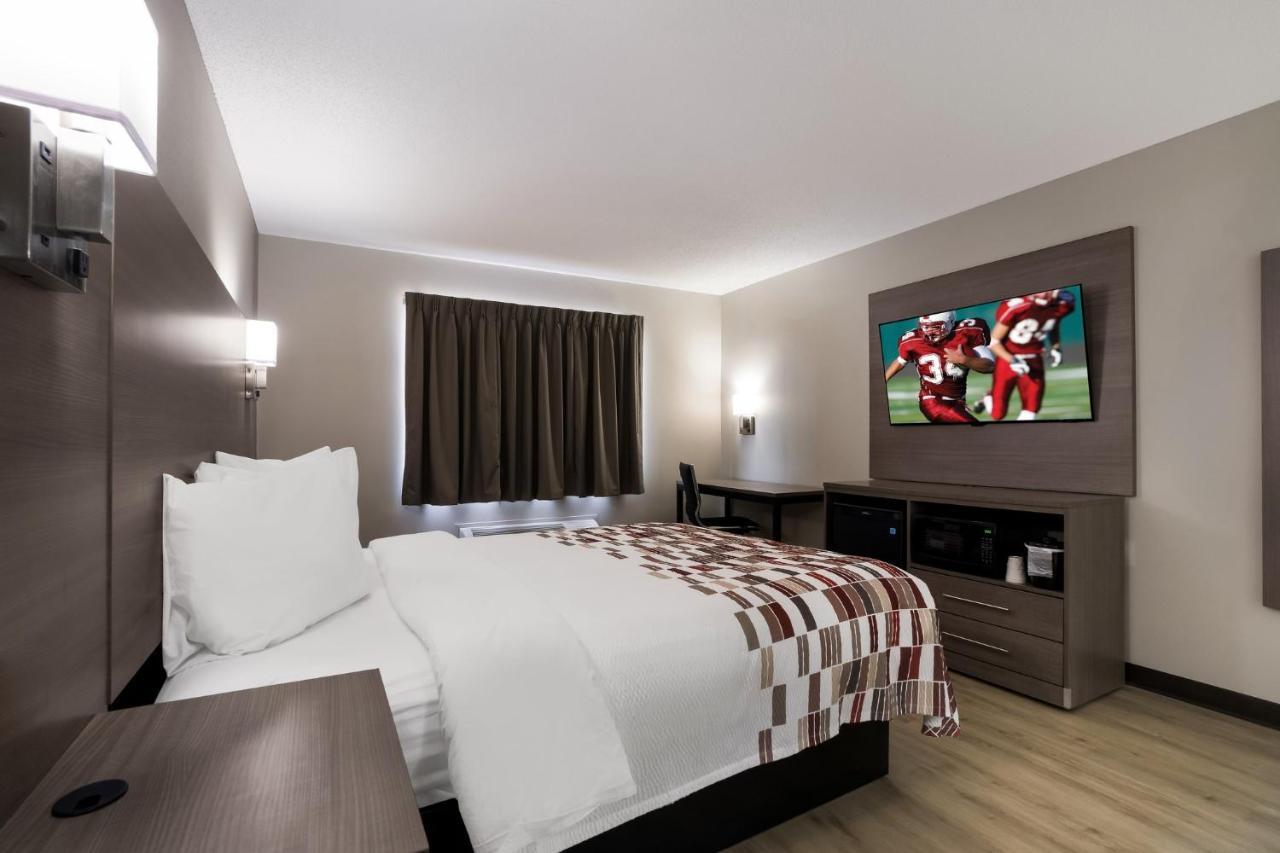 Super 8 By Wyndham Marston Motel Luaran gambar