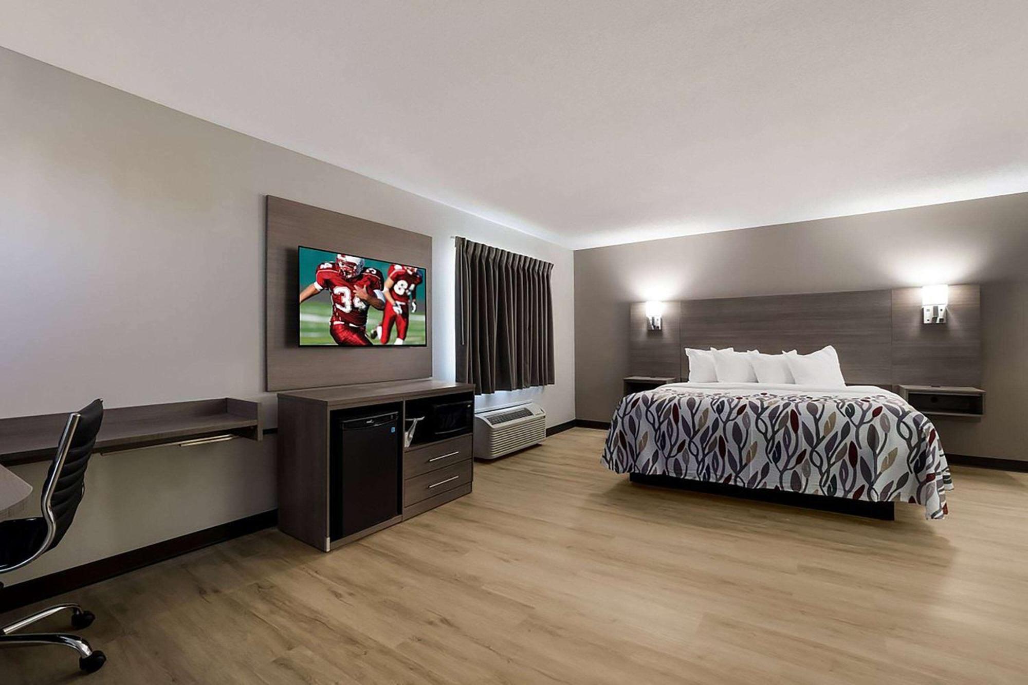 Super 8 By Wyndham Marston Motel Luaran gambar